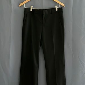 NWT- BANANA REPUBLIC LOGAN TROUSER.